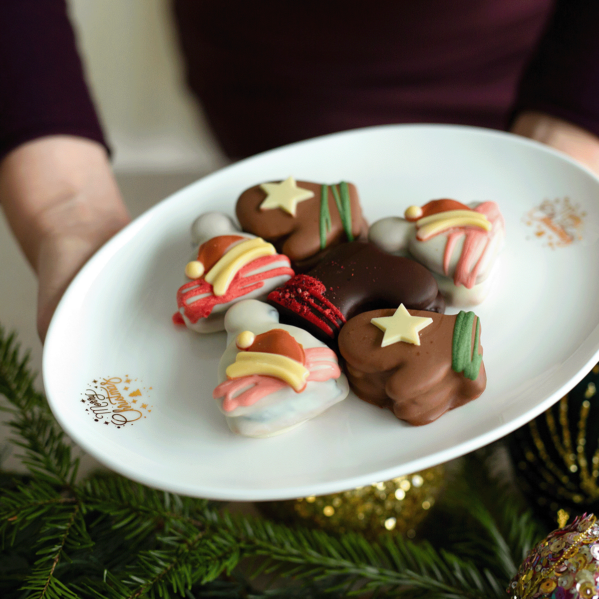 Ovalni krožnik 26 cm - Premium Platinum Line Merry Christmas