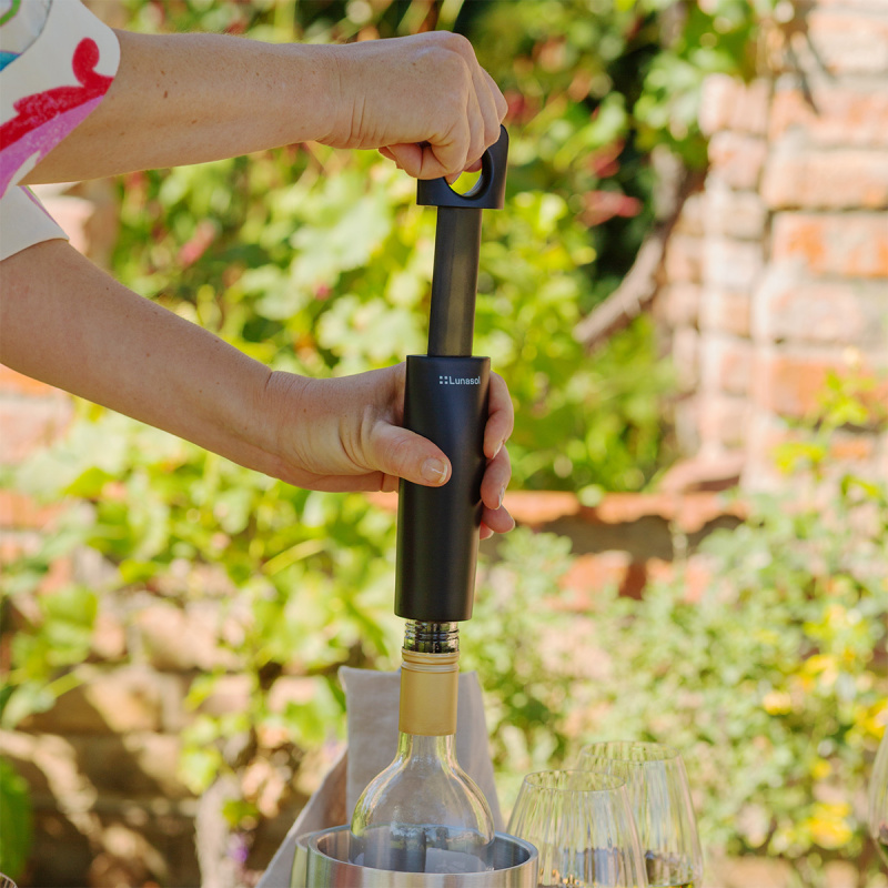 Vakuumska črpalka za vino z 2 zamaškoma | Lunasol