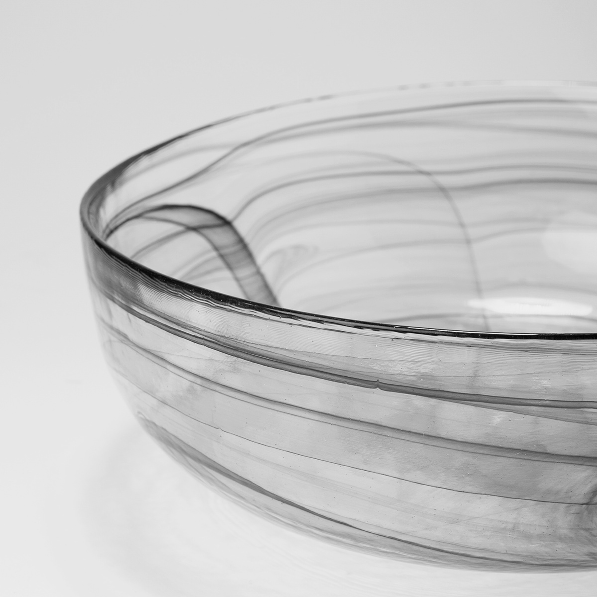 Skleda črna 21 cm - Elements Glass