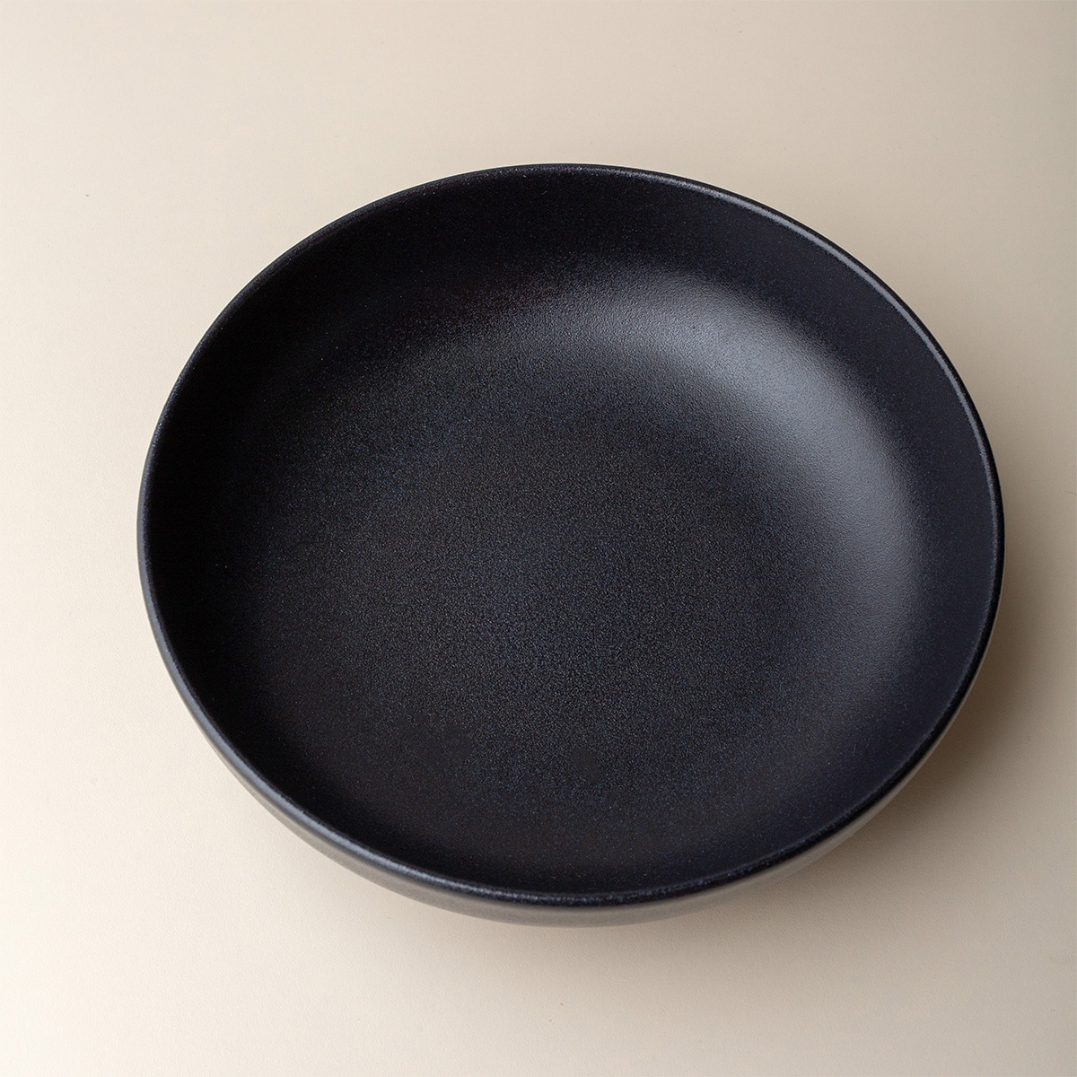 Globok krožnik U-Coupe 21 cm - Basic black mat