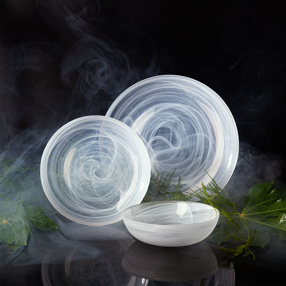 Krožnik plitek bel 28 cm - Elements Glass