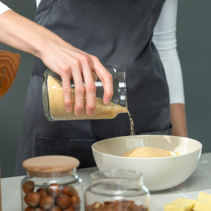 Steklena posoda s pokrovom 0,93 l | Basic Kitchen