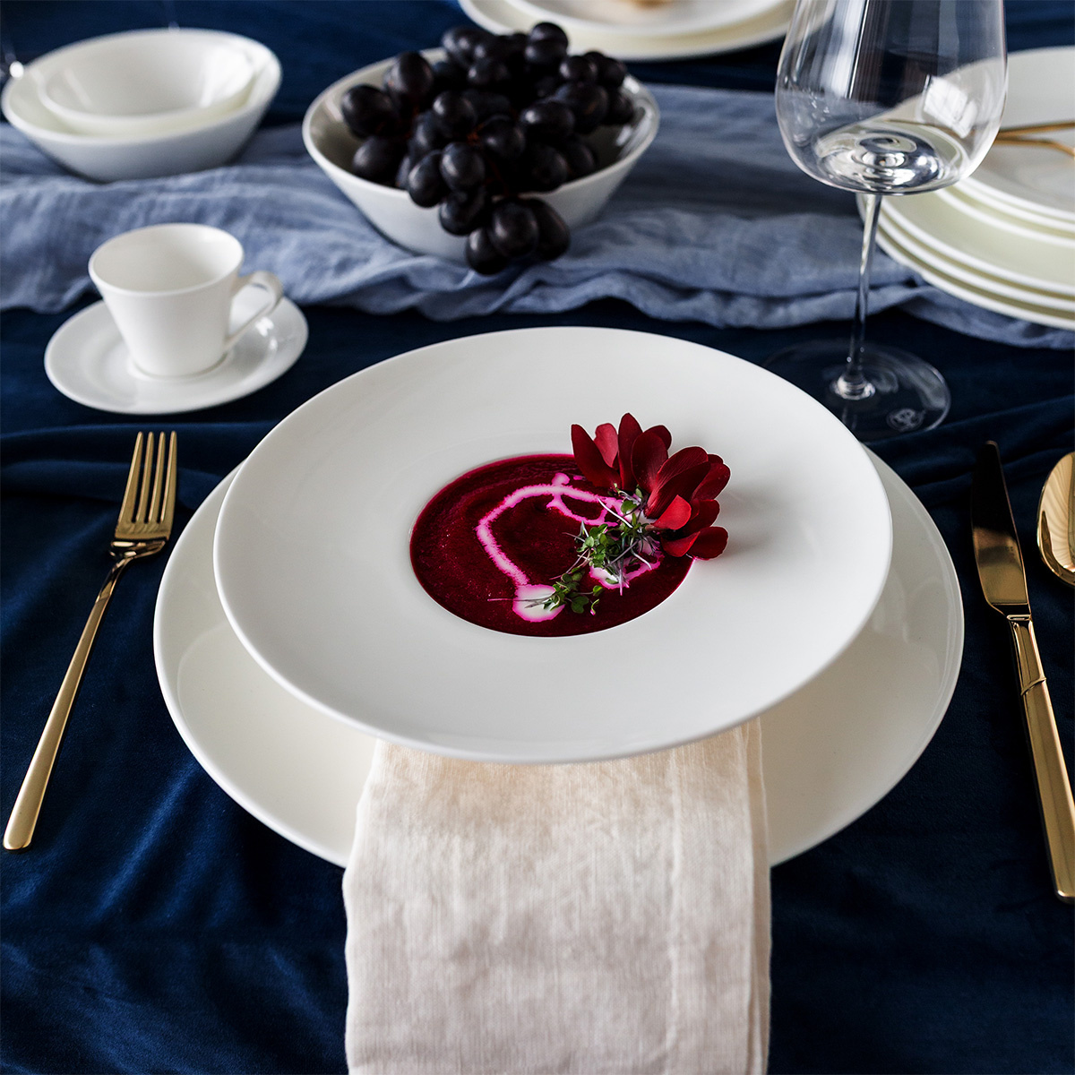 Globok krožnik gourmet 23,5 cm - Premium Platinum Line