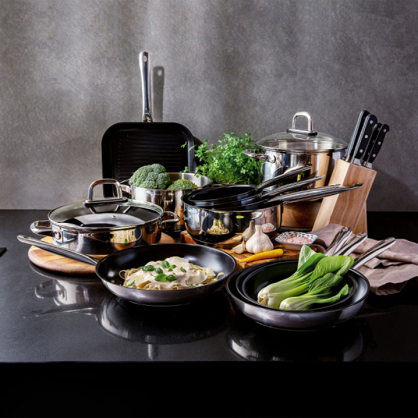 Ponev / Wok ø 24 cm, V: 9 cm - Saturn Lunasol