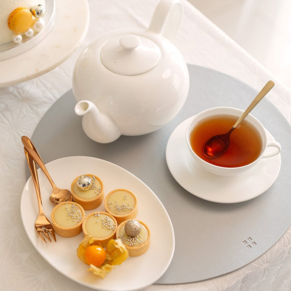 Beli porcelanasti čajnik 1,2 l - Premium Platinum Line