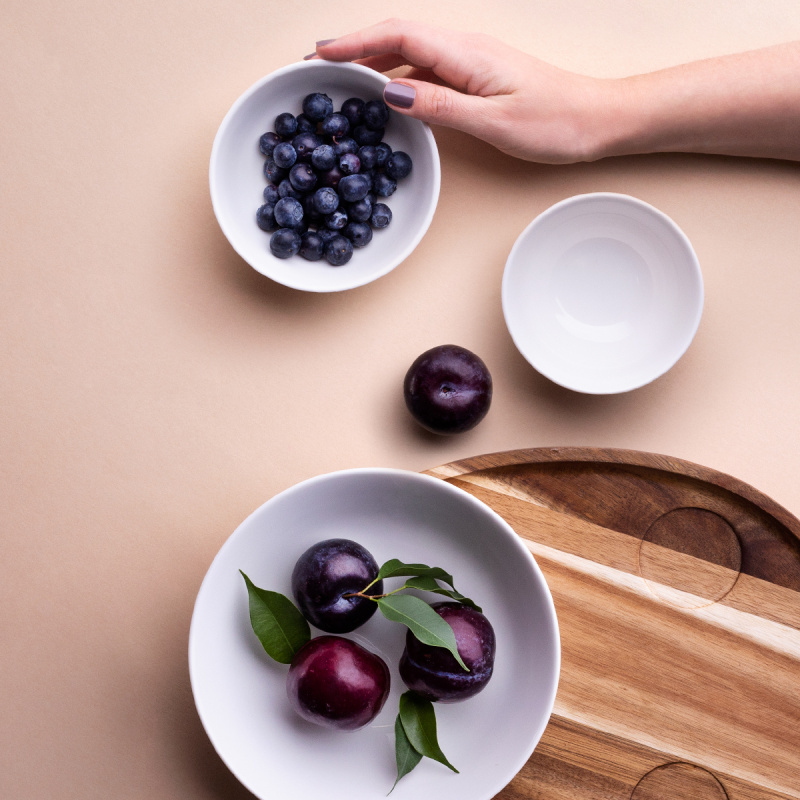 Set Flowl – Skledice Gaya Atelier bele + Pladenj Triangle Akacija