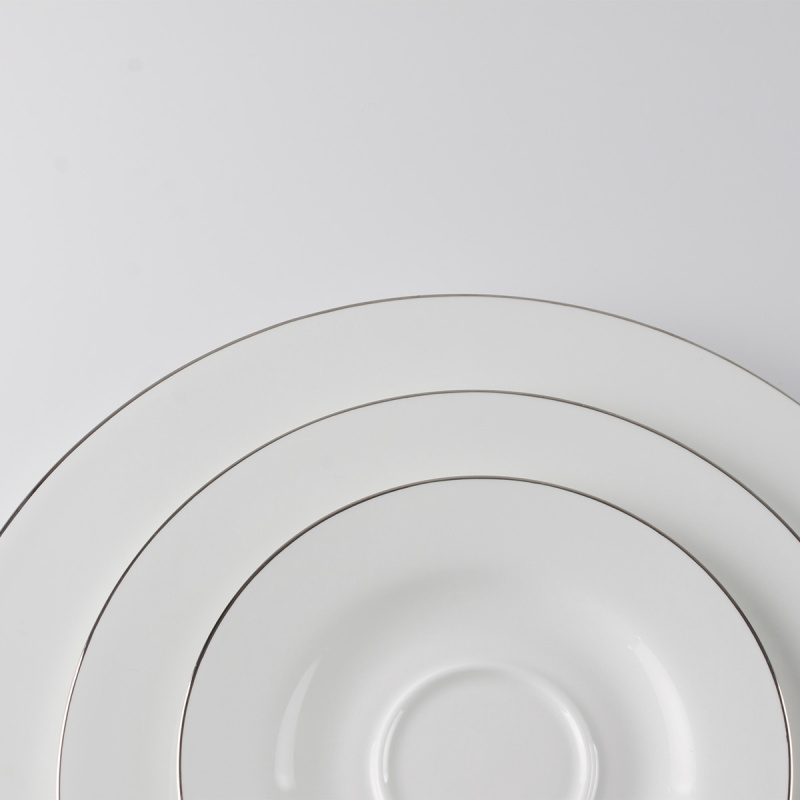 Porcelanasti set 52 kosov - Premium Platinum Line